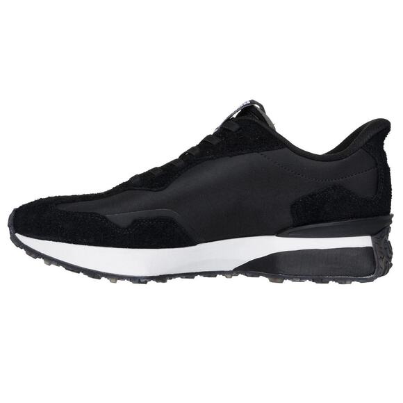 Athletic_Shoes